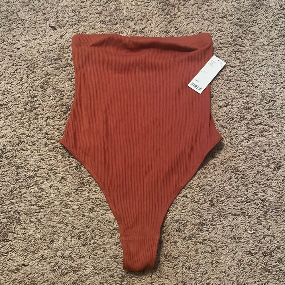 NWT UO Strapless Bodysuit